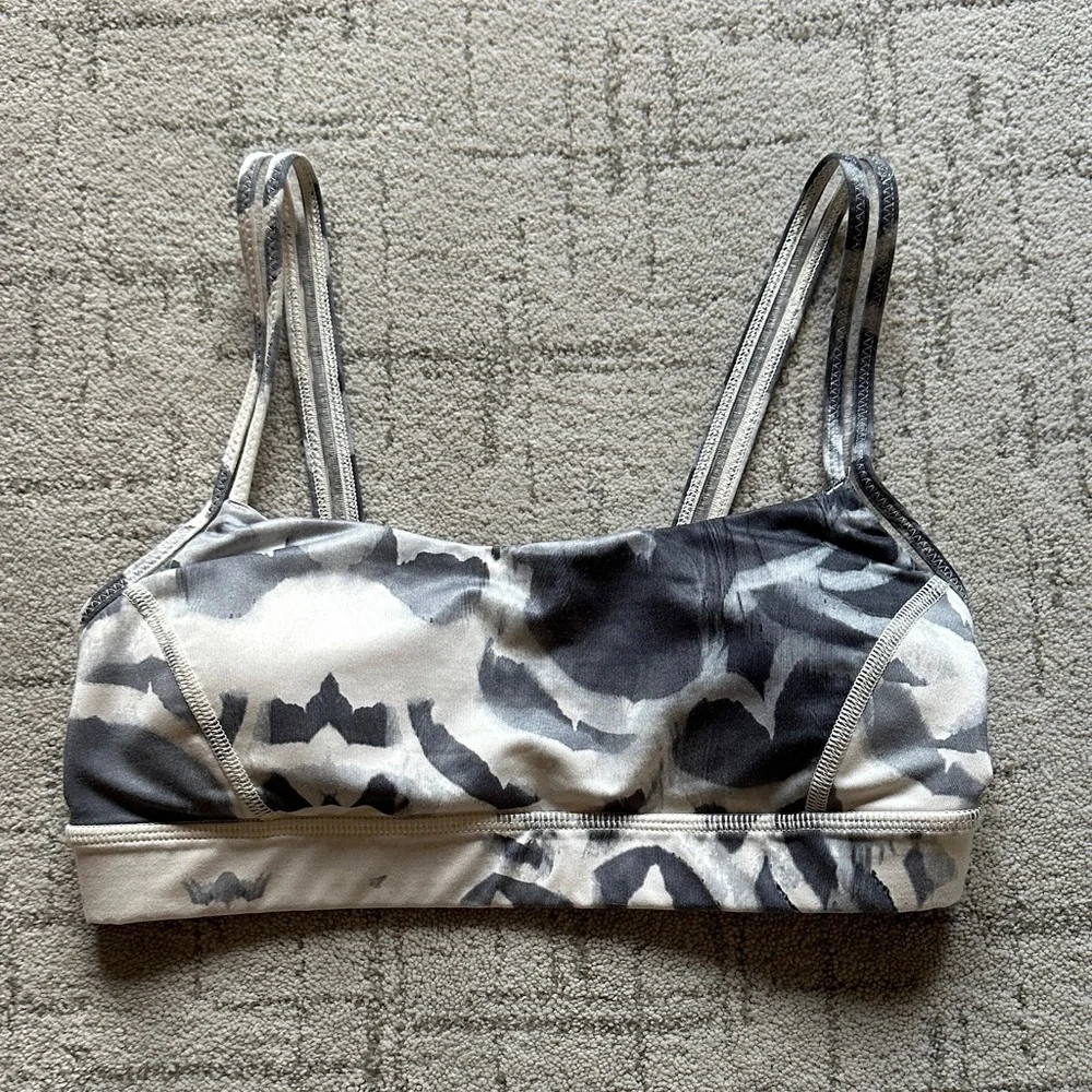 Lululemon Straight Up Bra, Ghost Weave White Black, size 4 - Picture 1 of 7